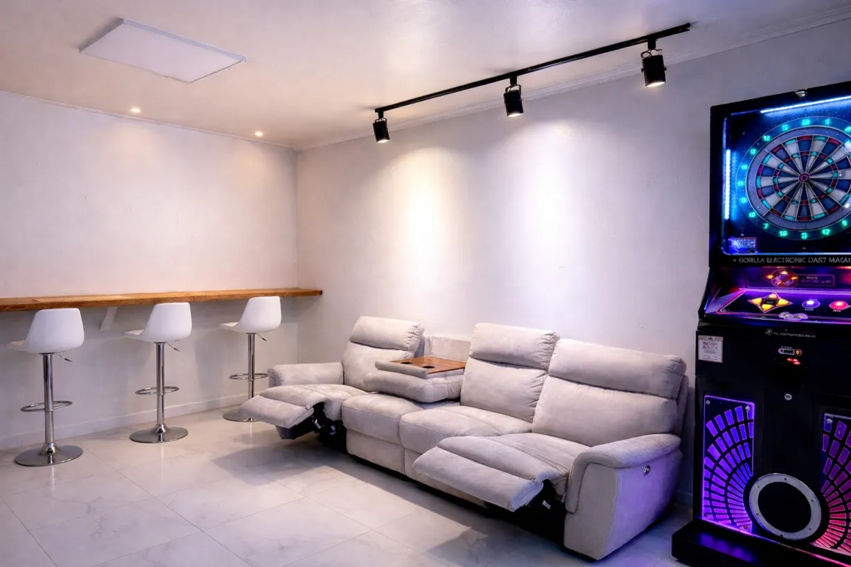 HOUSE 102
